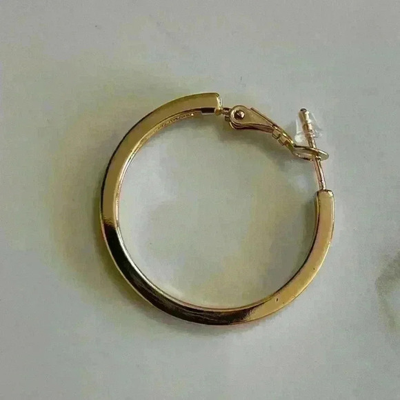 And Now This Medium Crystal Inside Out Medium Hoop In Gold Plate Earrings New - Picture 4 of 10